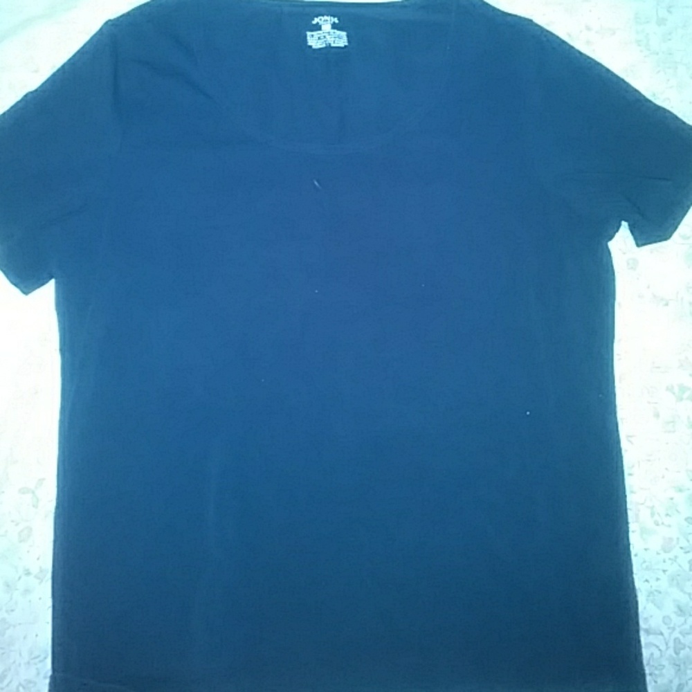 Black shirt